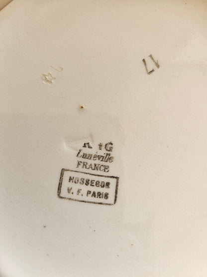 Estampille sur saladier ancien K&G Lunéville, Hossegor V.F. Paris. 