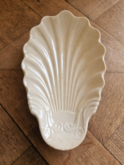 Ravier coquille ancien Creil et Montereau à la charmante patine