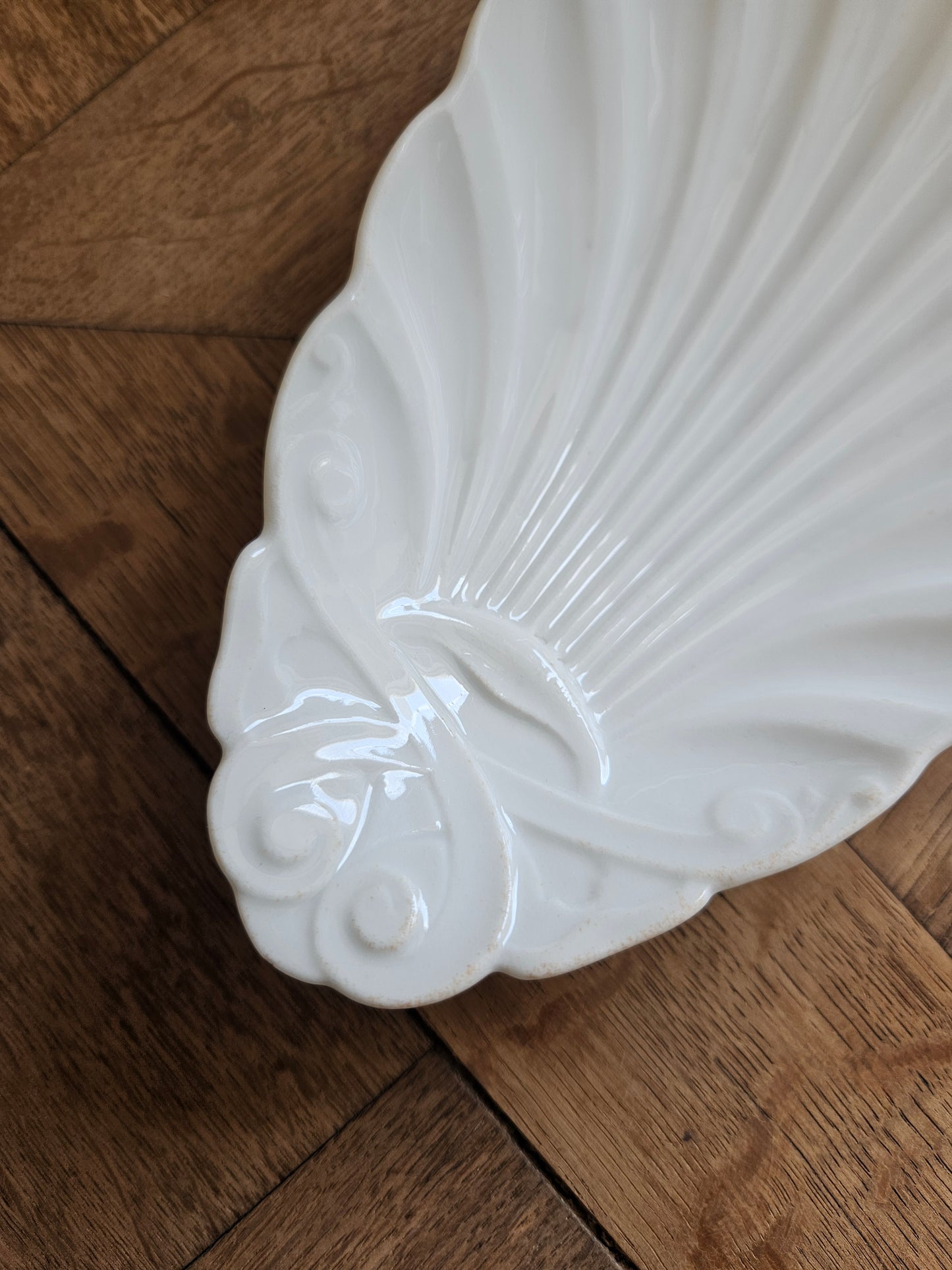 Ravier coquille en porcelaine