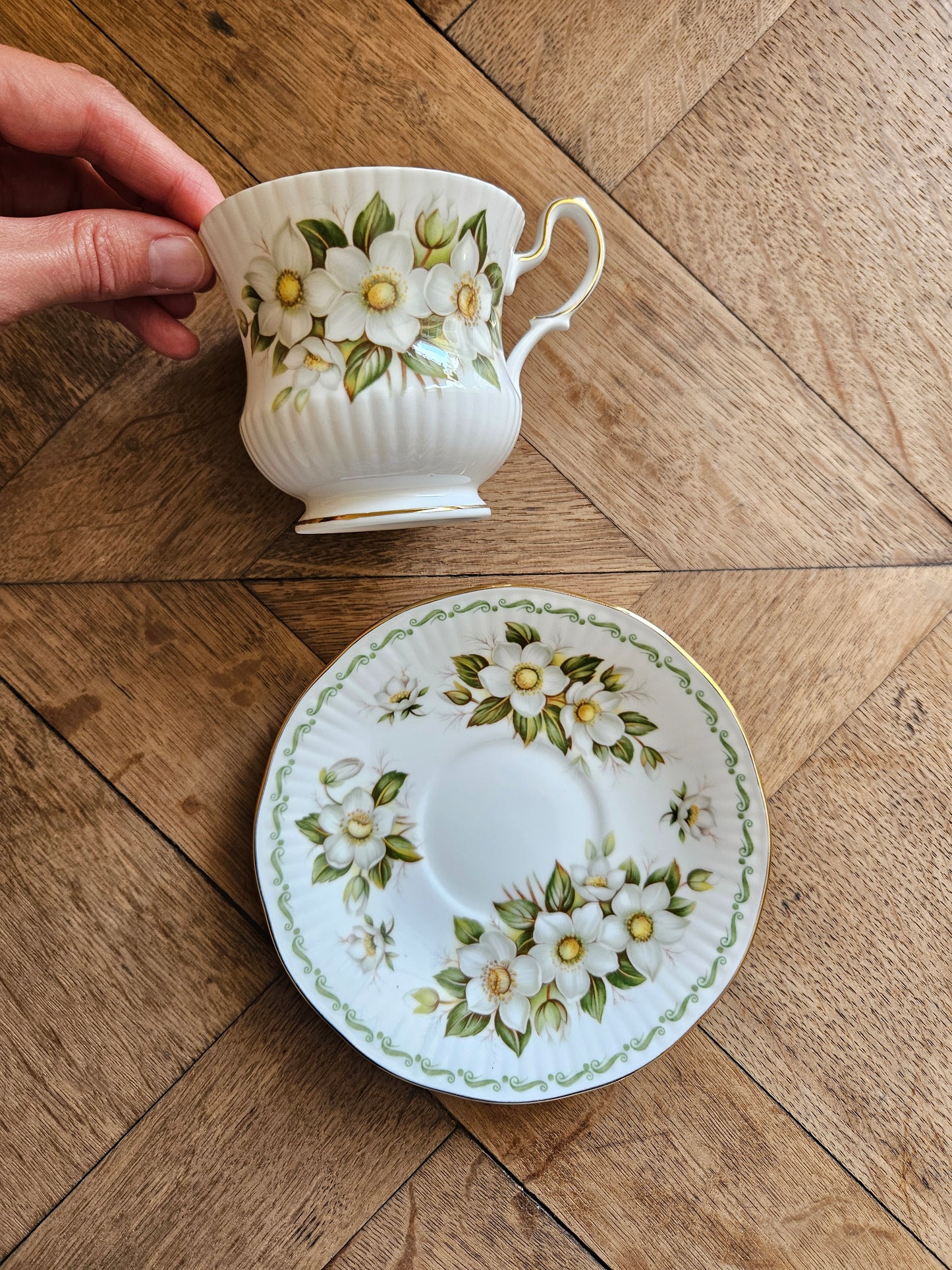 Tasse Queen’s, December. Christmas Rose.