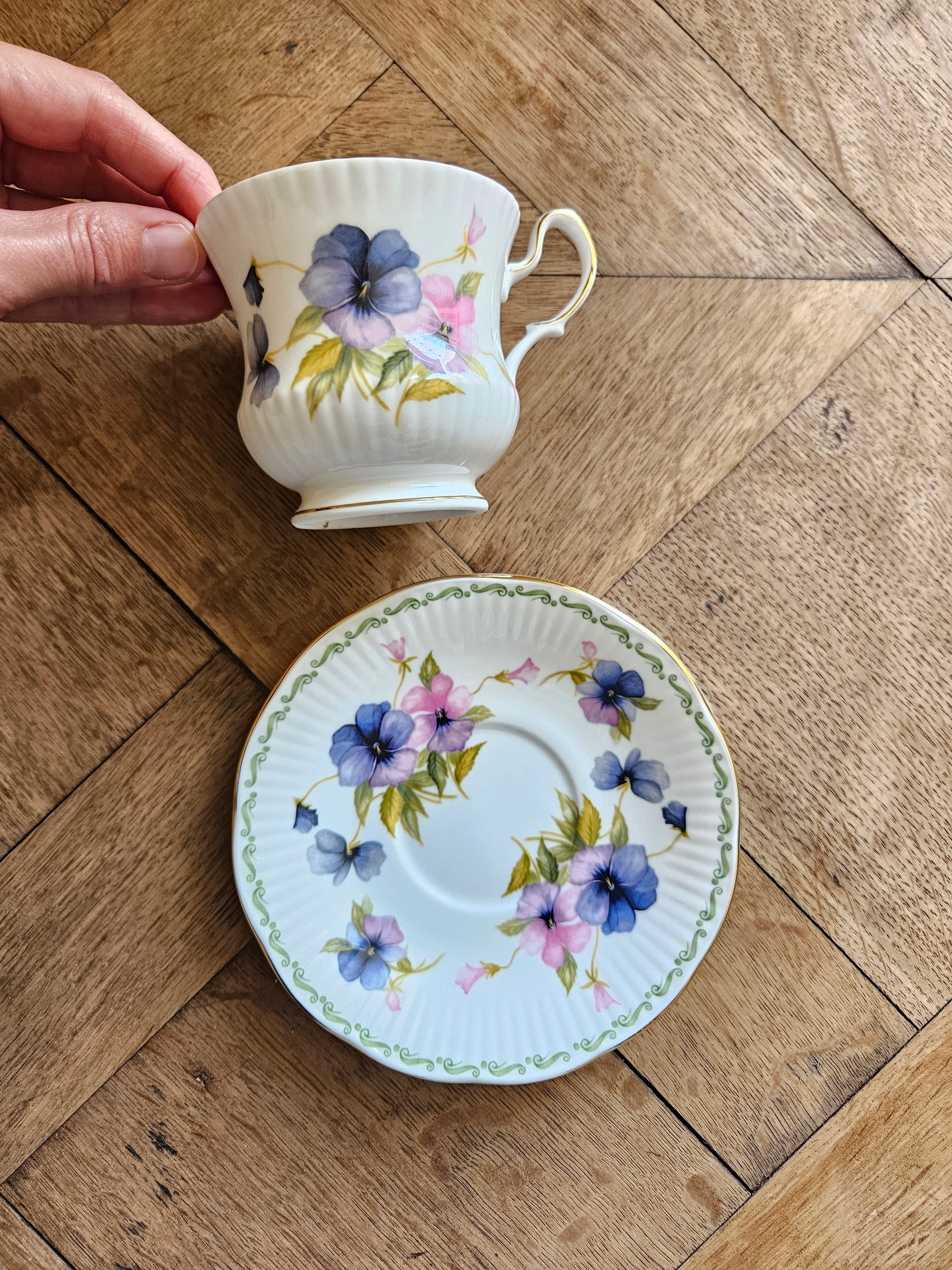 Tasse vintage Queen’s, August pansy