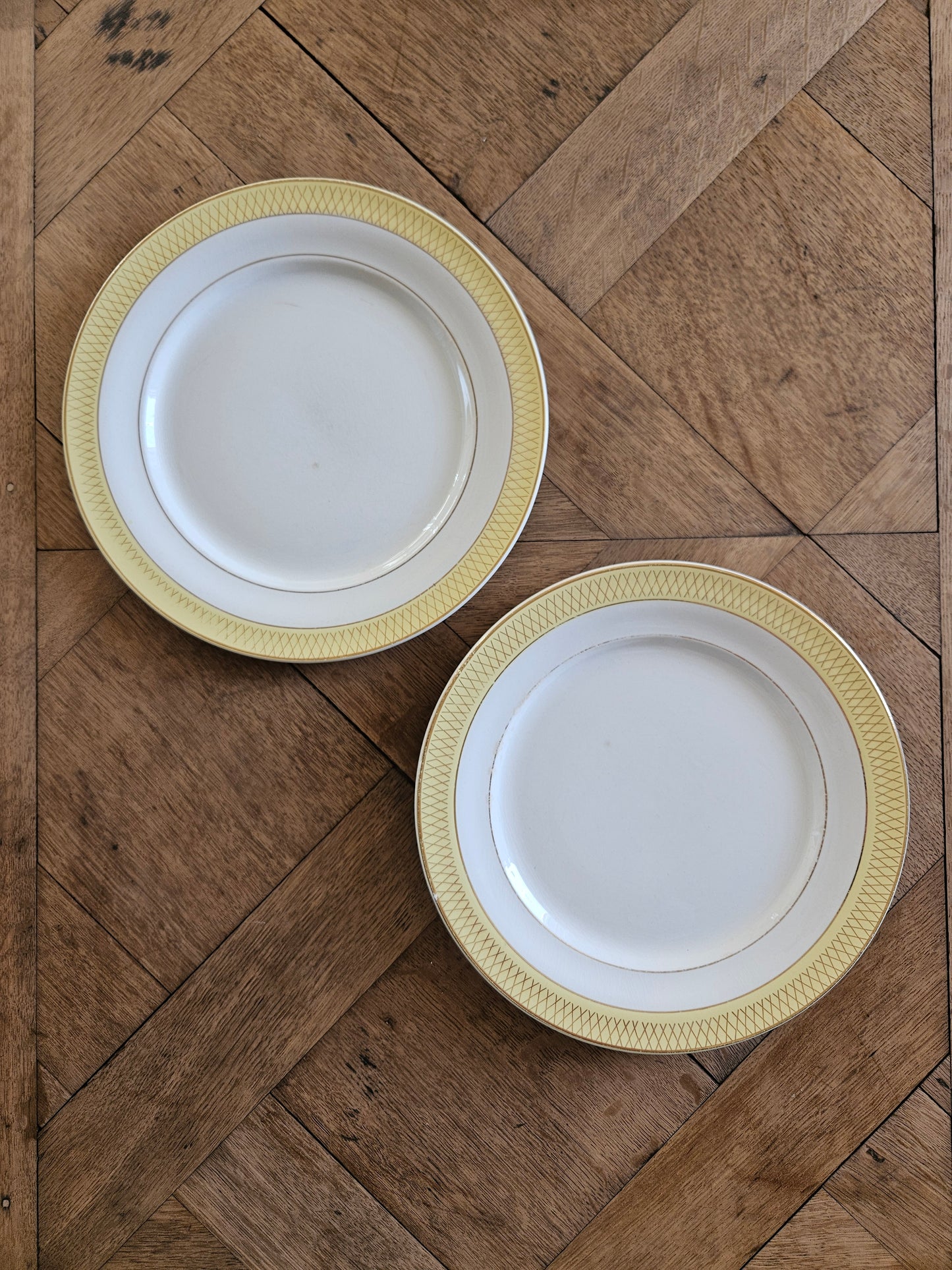 Mix d’assiettes plates dépareillées #2