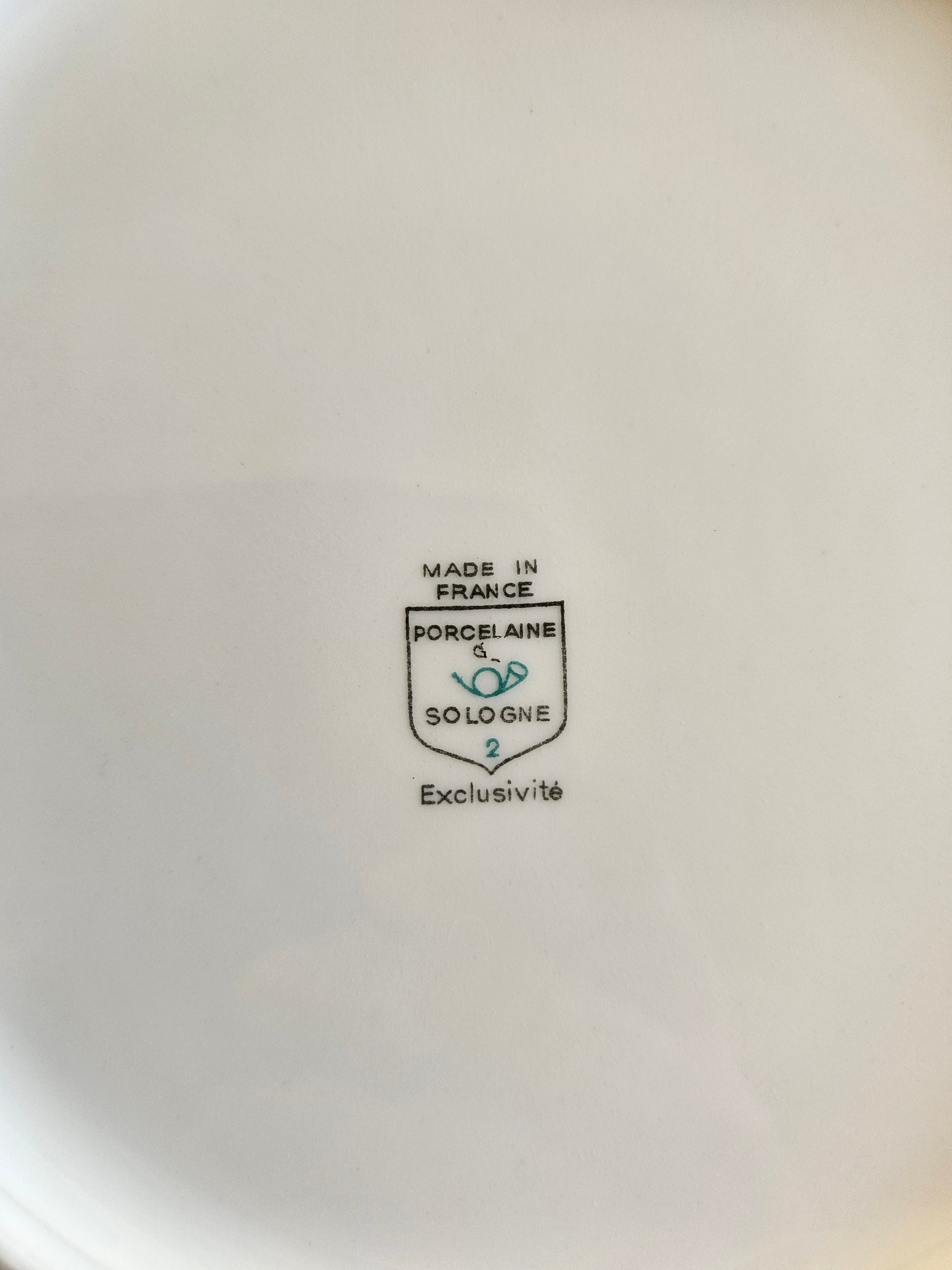 Estampille porcelaine de Sologne. Made in France.