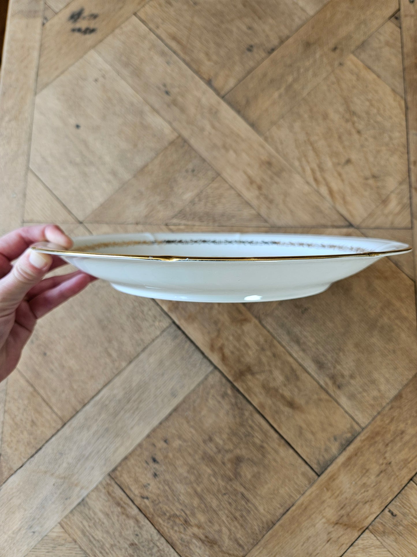 Plat rond porcelaine de Vierzon