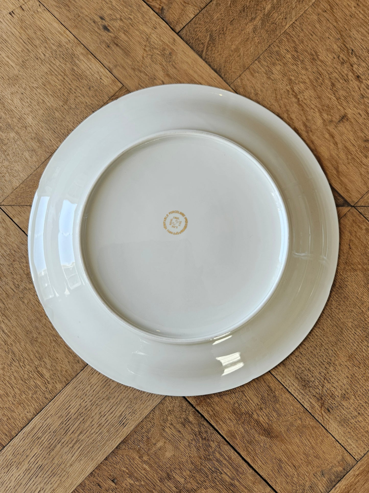 Plat rond porcelaine de Vierzon