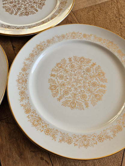 Assiettes plates dépareillées, bleu canard et dorure