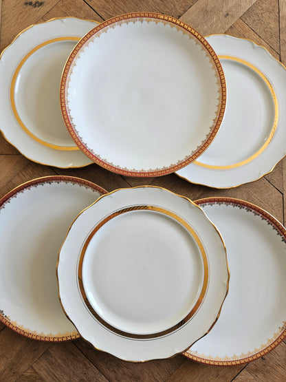 Mix and match de 6 assiettes vintage en porcelaine, décor dorés et rouges.