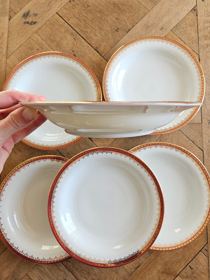 Assiettes creuses porcelaine, rouge et or