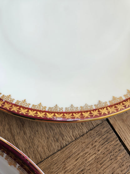 Assiettes plates porcelaine, rouge et or