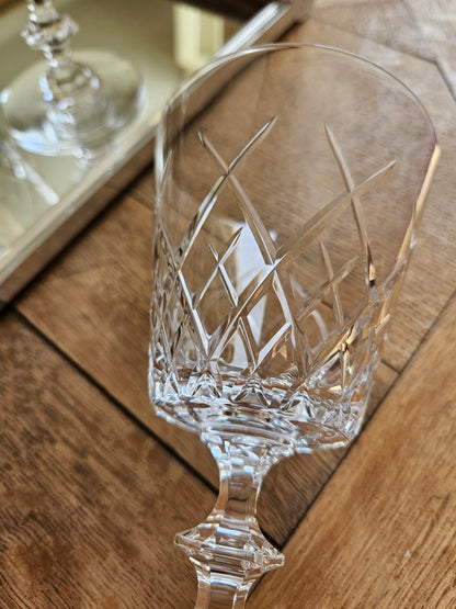 Verres à pied en cristal