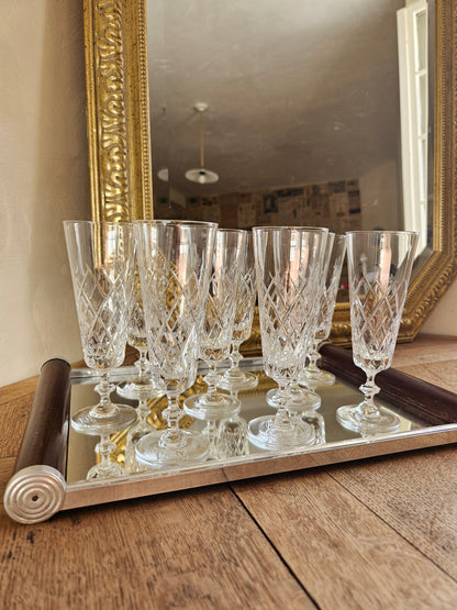 Lot de 9 flûtes à champagne anciennes en cristal de Vannes.