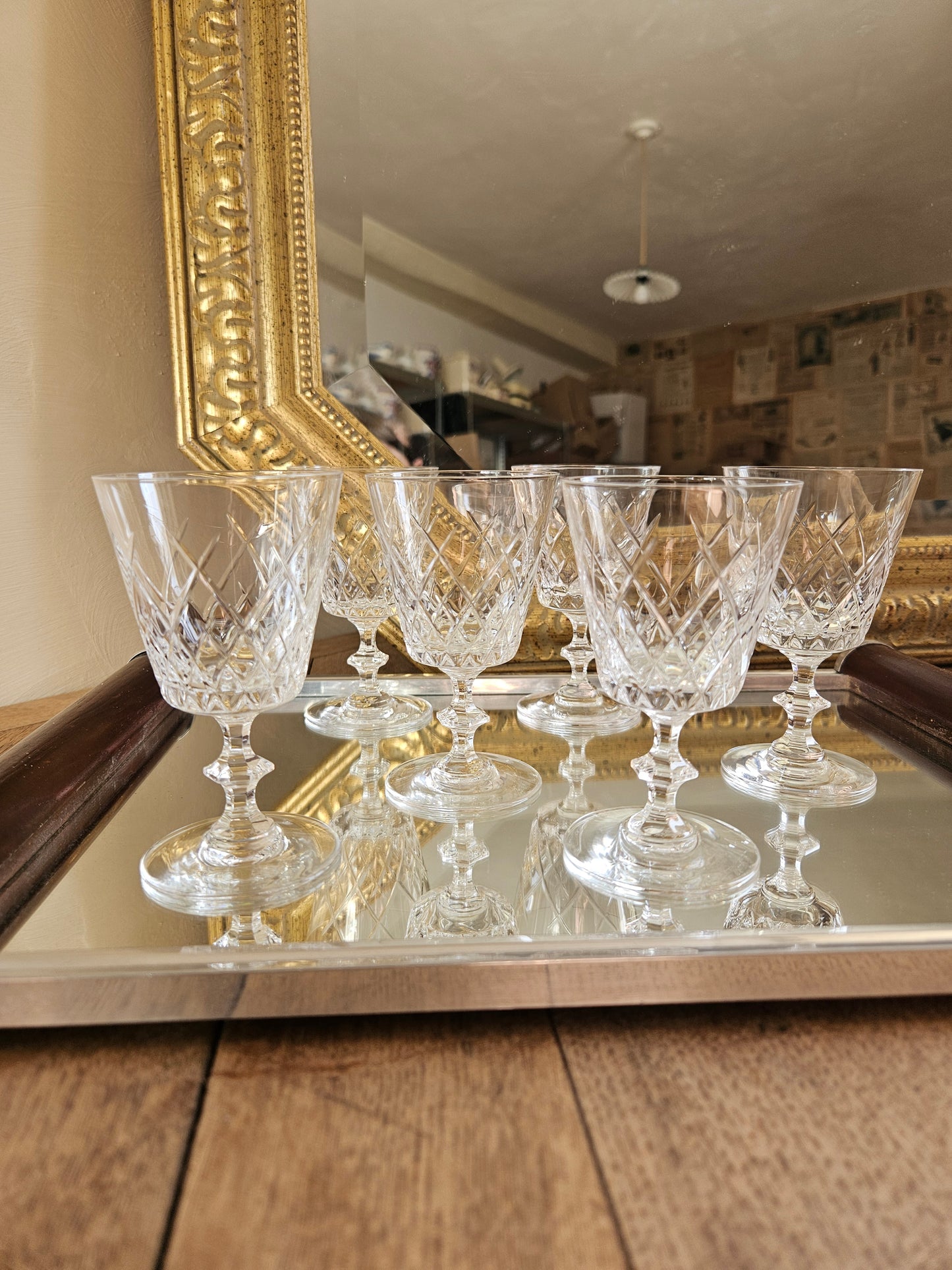 Lot de 6 verres à apéritif anciens en cristal de Vannes. Fins et élégants 