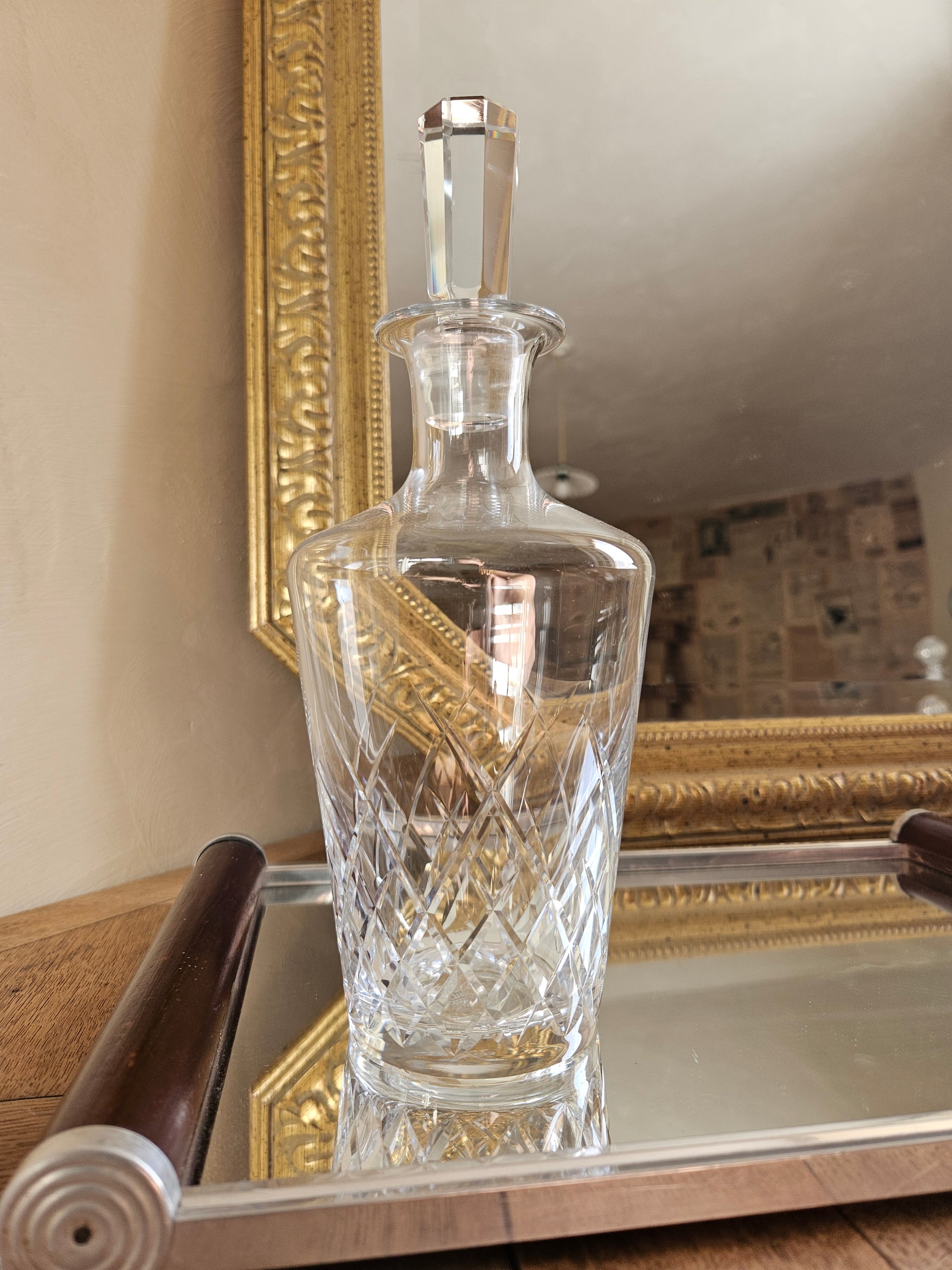 Élégante carafe vintage en cristal de Vannes