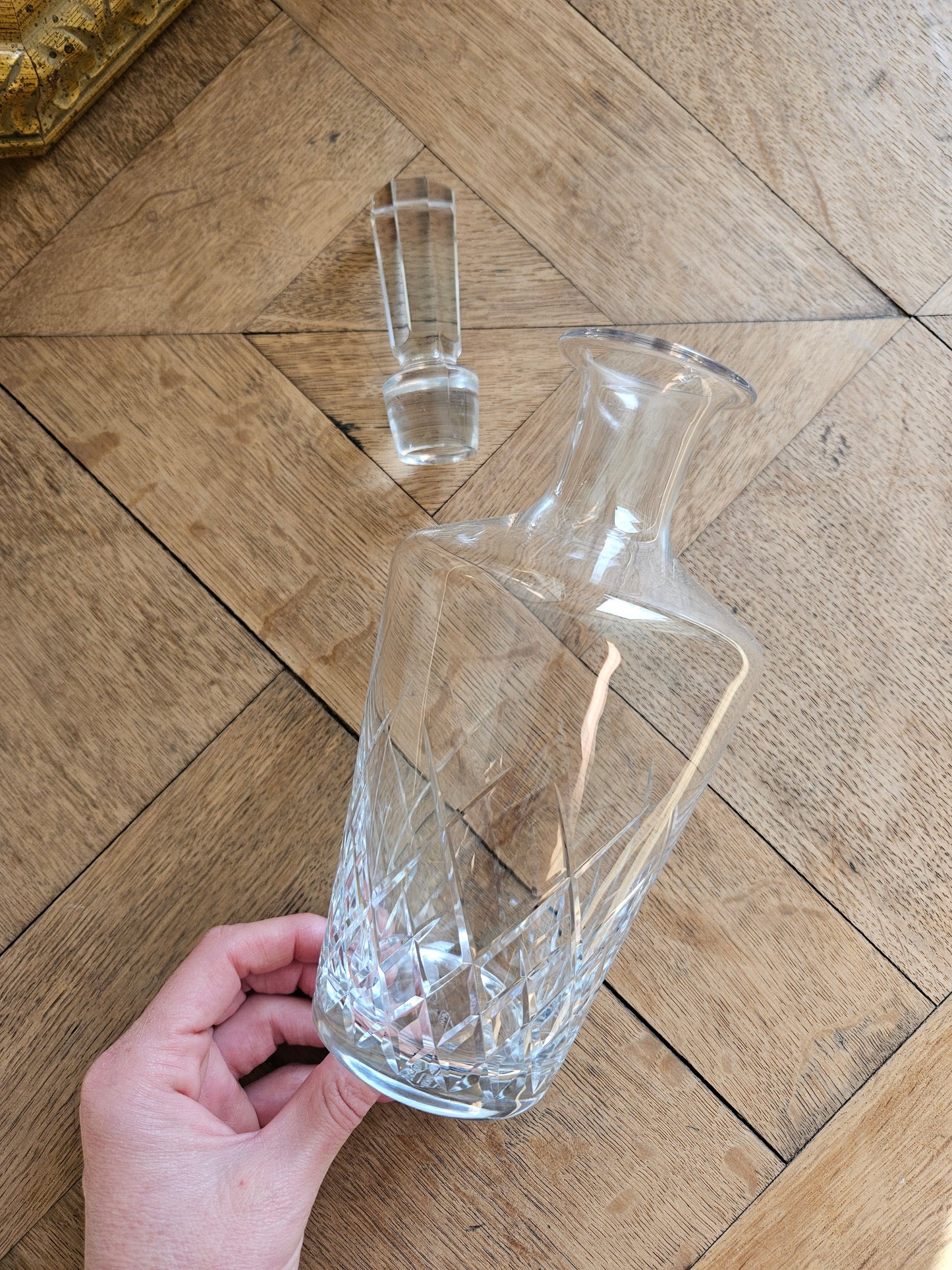 Carafe ancienne en cristal de Vannes. Élégante et raffinée. 