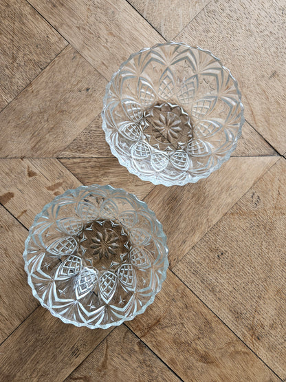 Lot de 2 coupelles vintage en verre taillé 