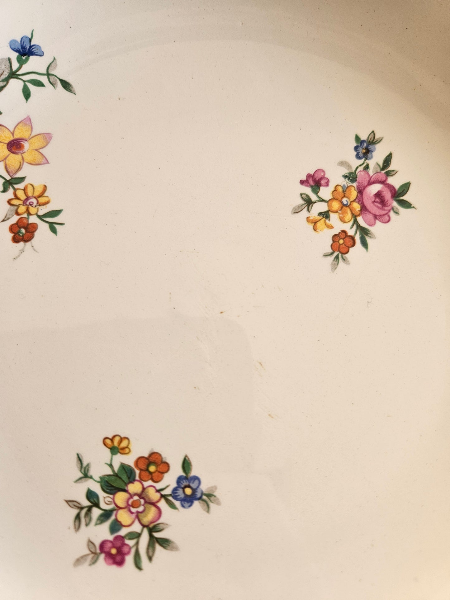 Assiettes creuses dépareillées, mint & jaune