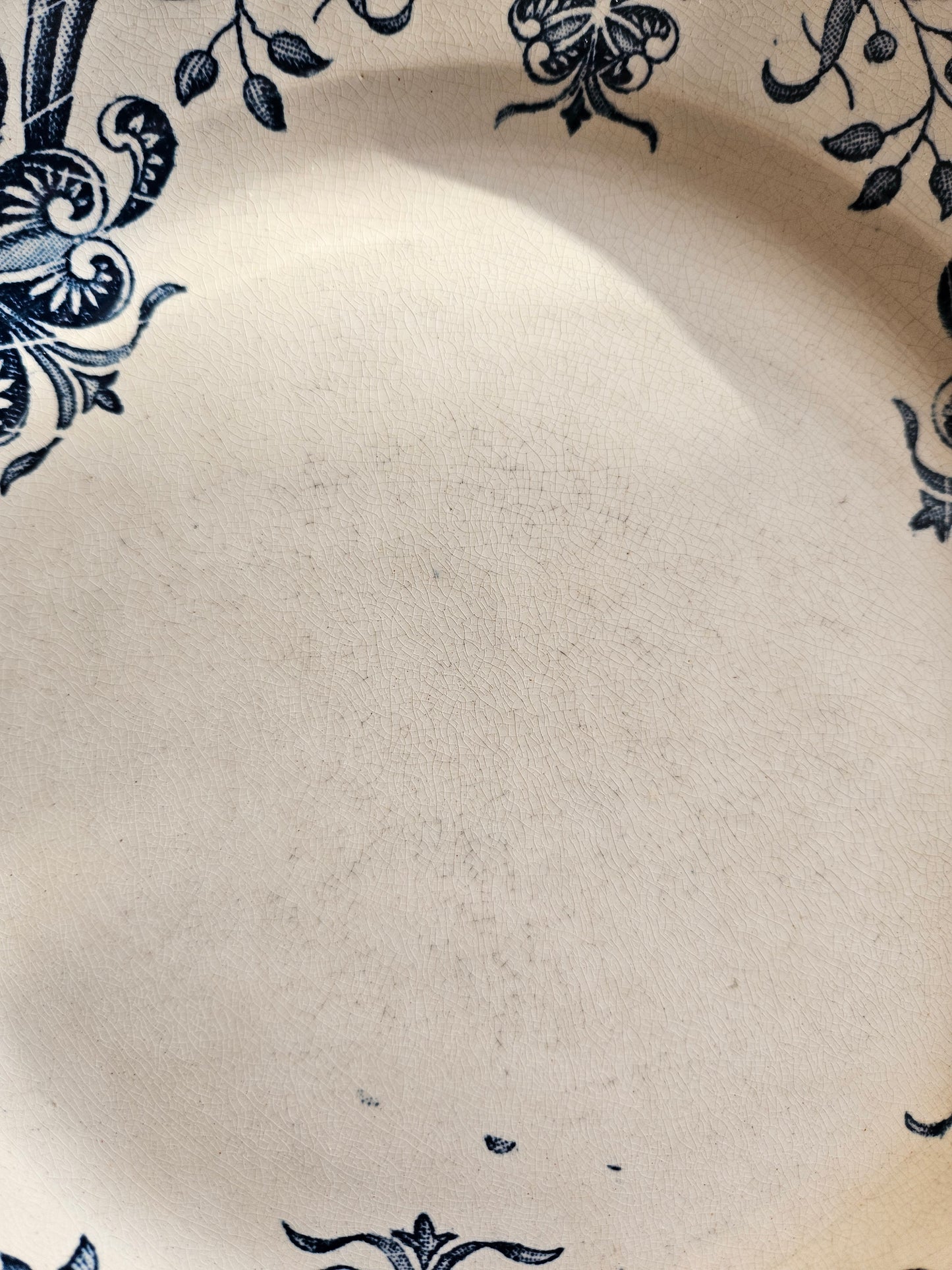 Assiettes plates anciennes Faïencerie de Lyon, Joconde #1