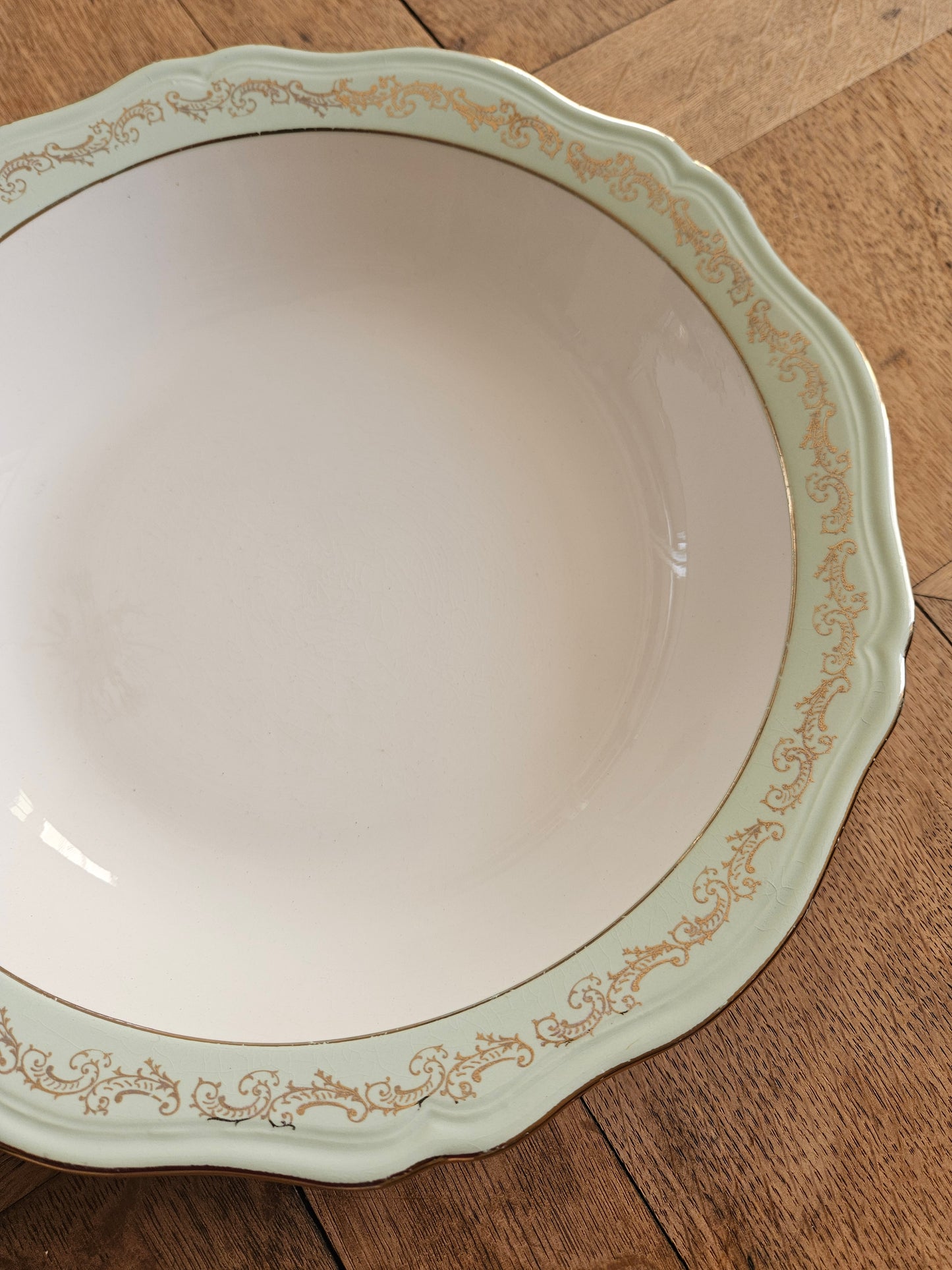 Plat creux L’Amandinoise, mint et dorure