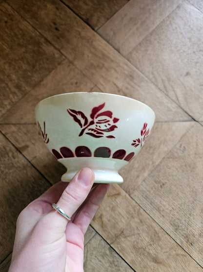 Bol ancien Sarreguemines, rose rouge