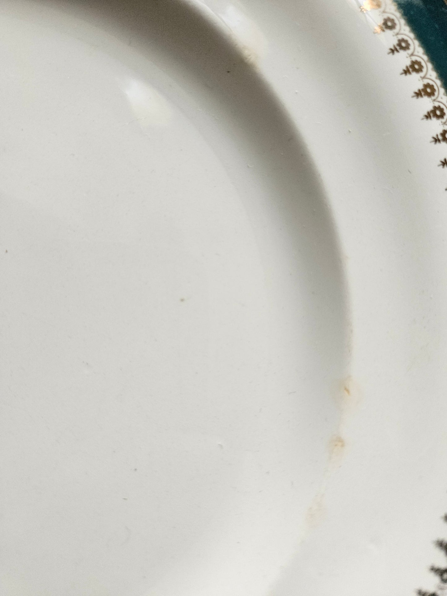 Assiettes plates dépareillées "Noël"