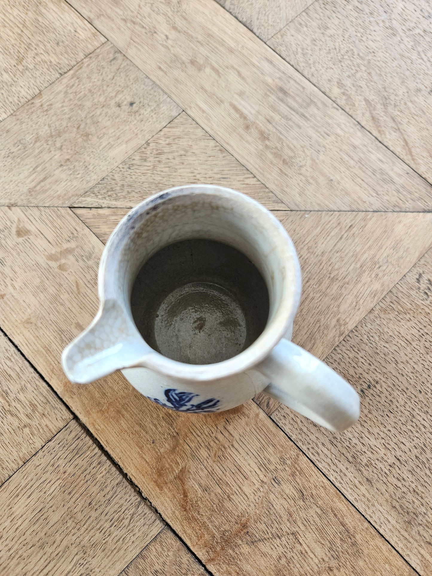 Petit pichet ancien St Uze