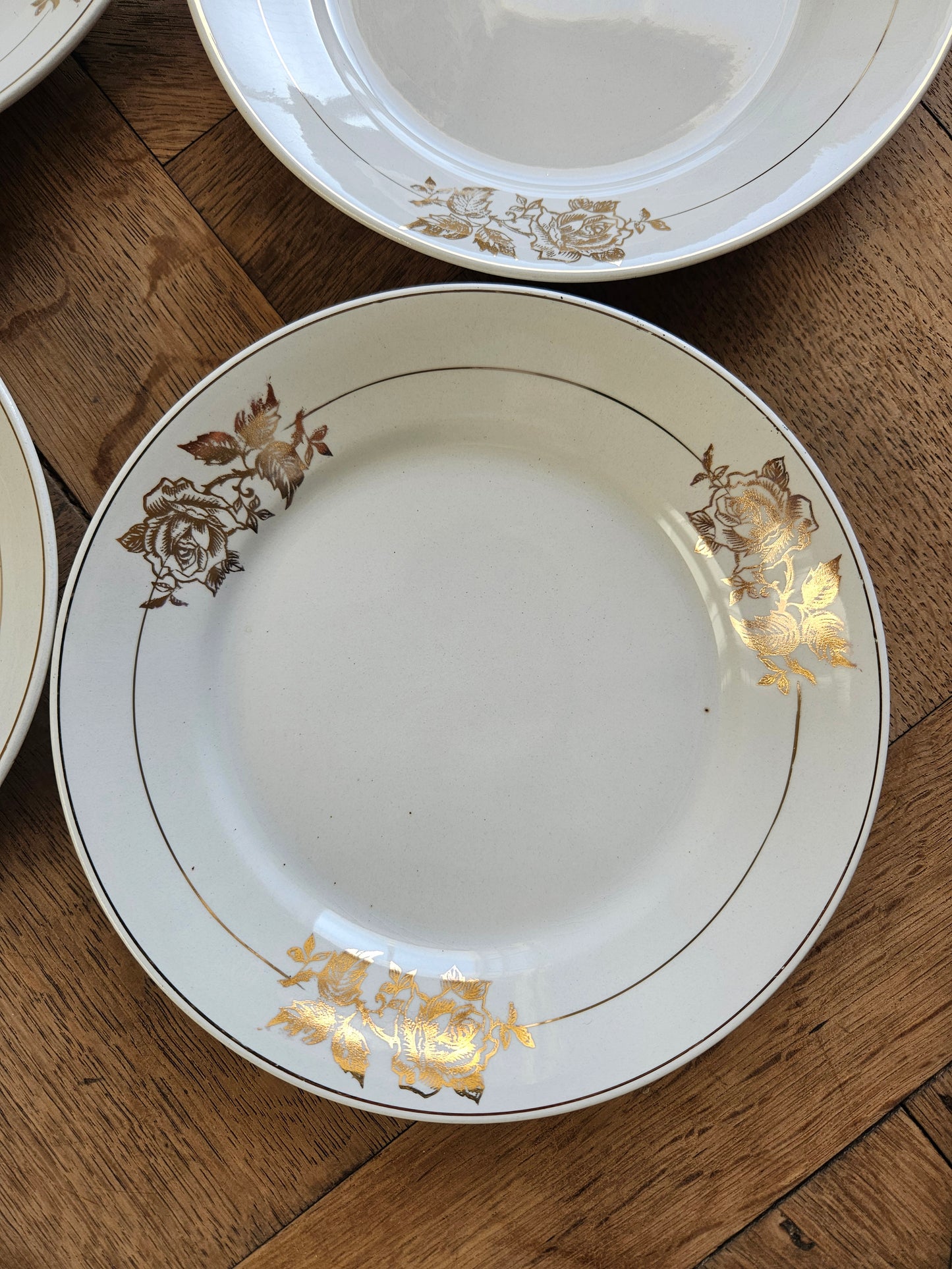 Assiettes à dessert vintage, rose dorée