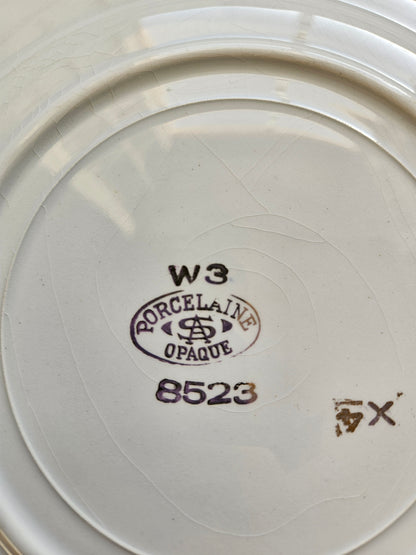 Assiettes plates St Amand, trèfles dorés