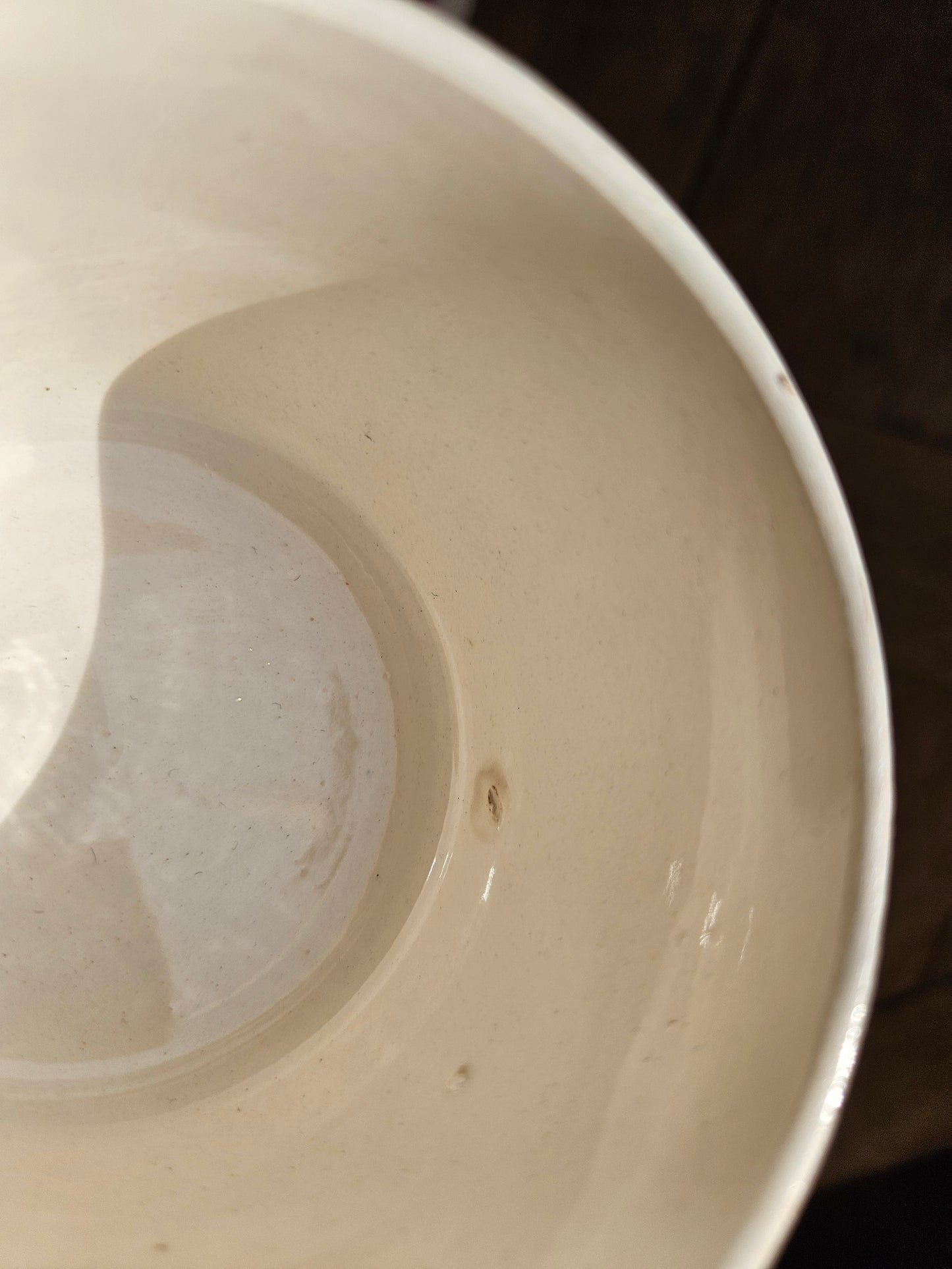 Tasses rétro décor géométrique rouge