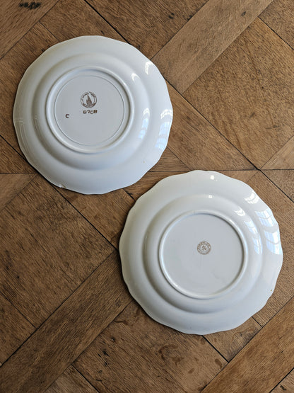 Assiettes plates dépareillées, L’Amandinoise et Digoin