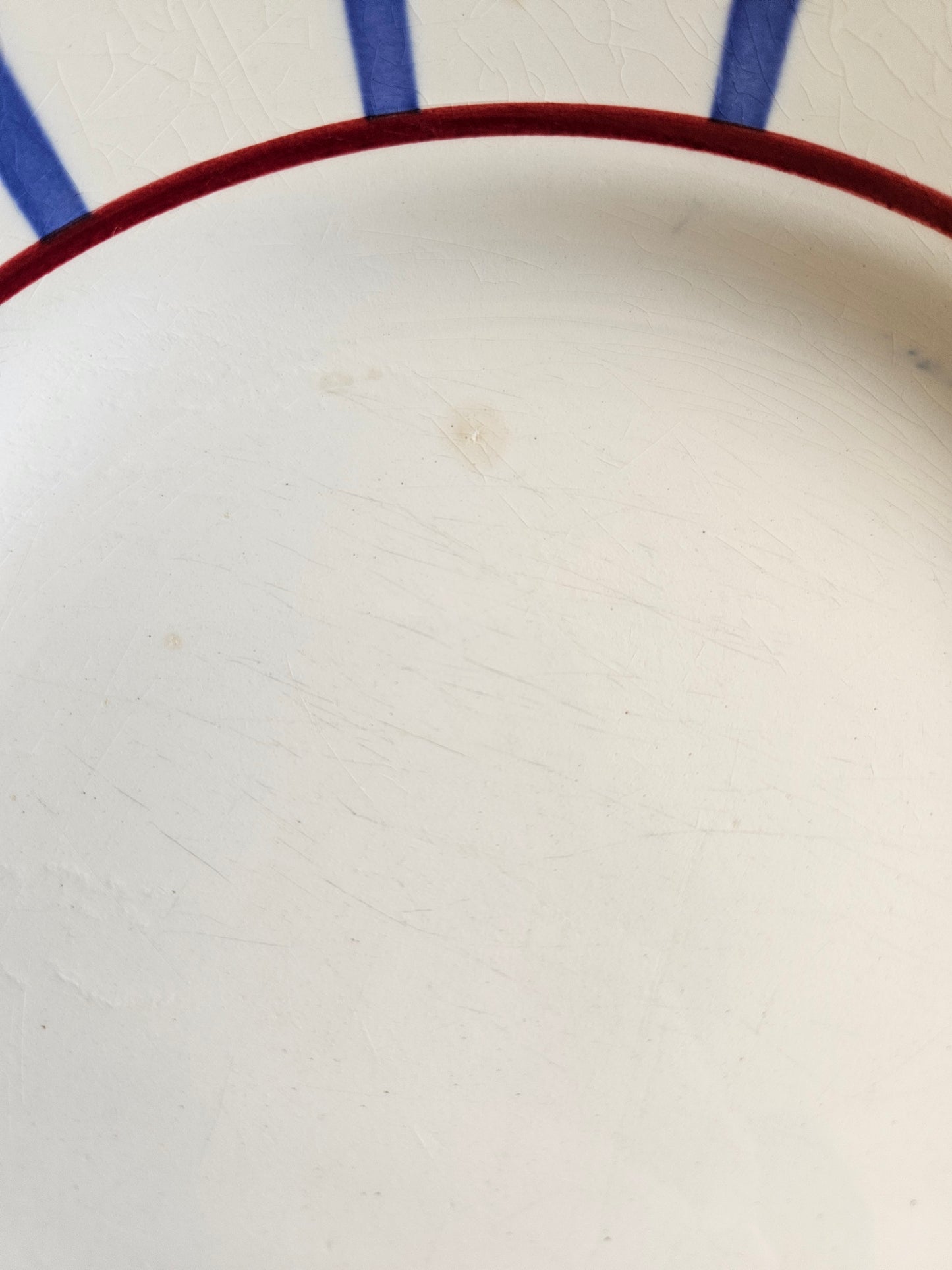 Assiettes plates Digoin, Basque