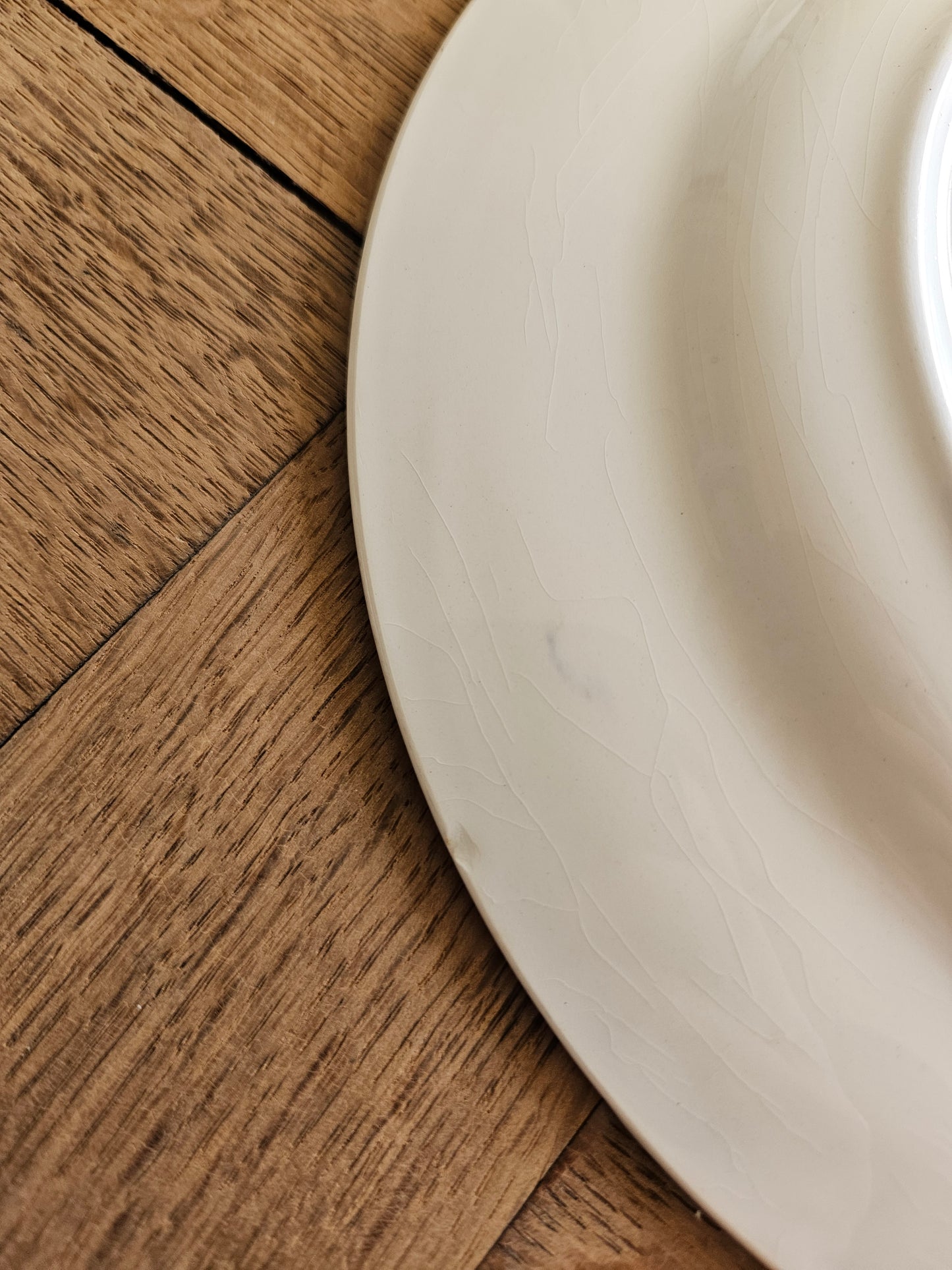 Assiettes plates Digoin, Basque