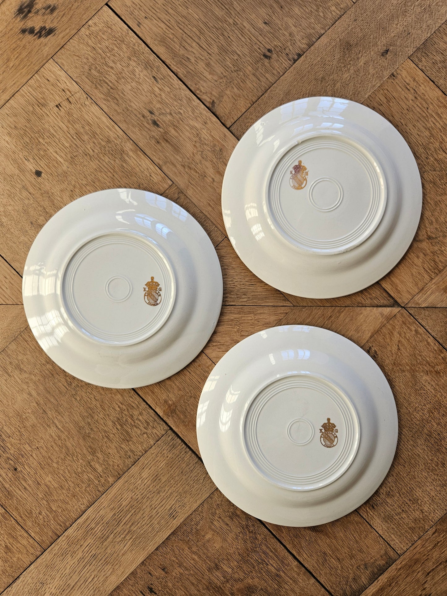 Assiettes à dessert dépareillées, mint et fleurs