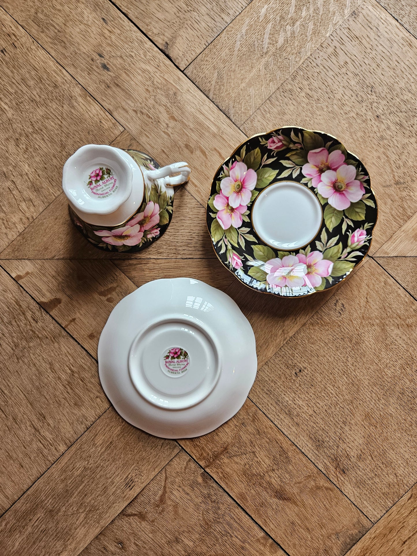 Tasse Royal Albert, Alberta Rose