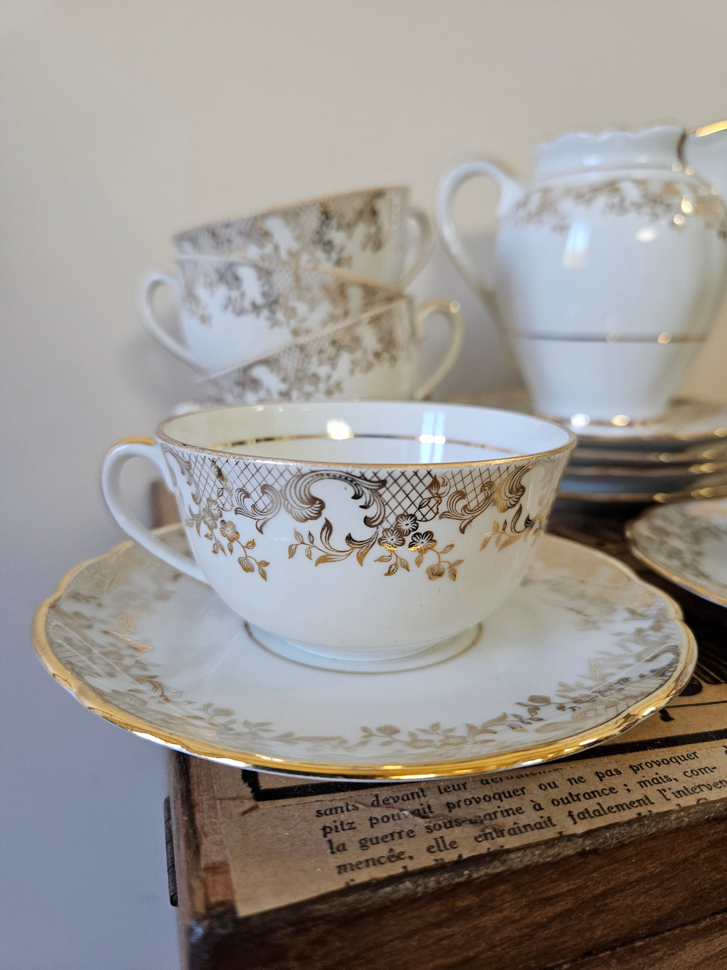 Tasses en porcelaine, dorées