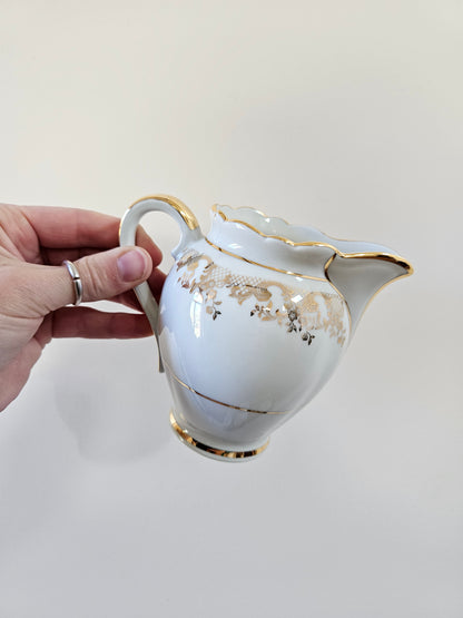 Tasses en porcelaine, dorées