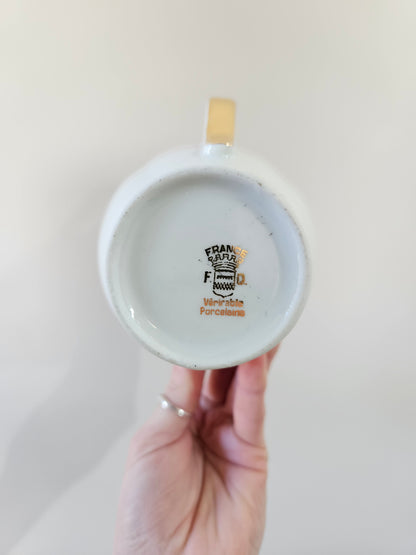 Tasses en porcelaine, dorées