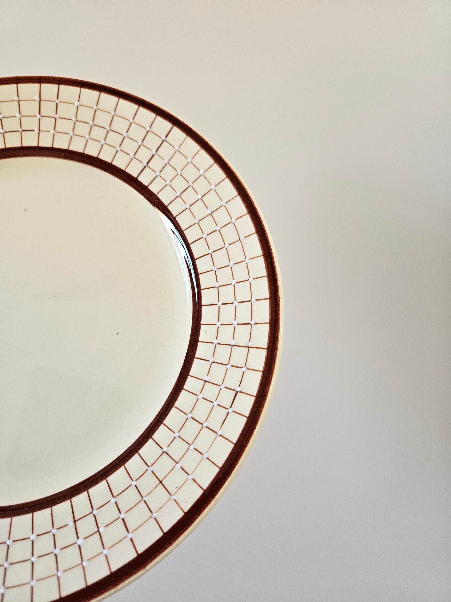 Assiettes plates Longchamp, Colmar