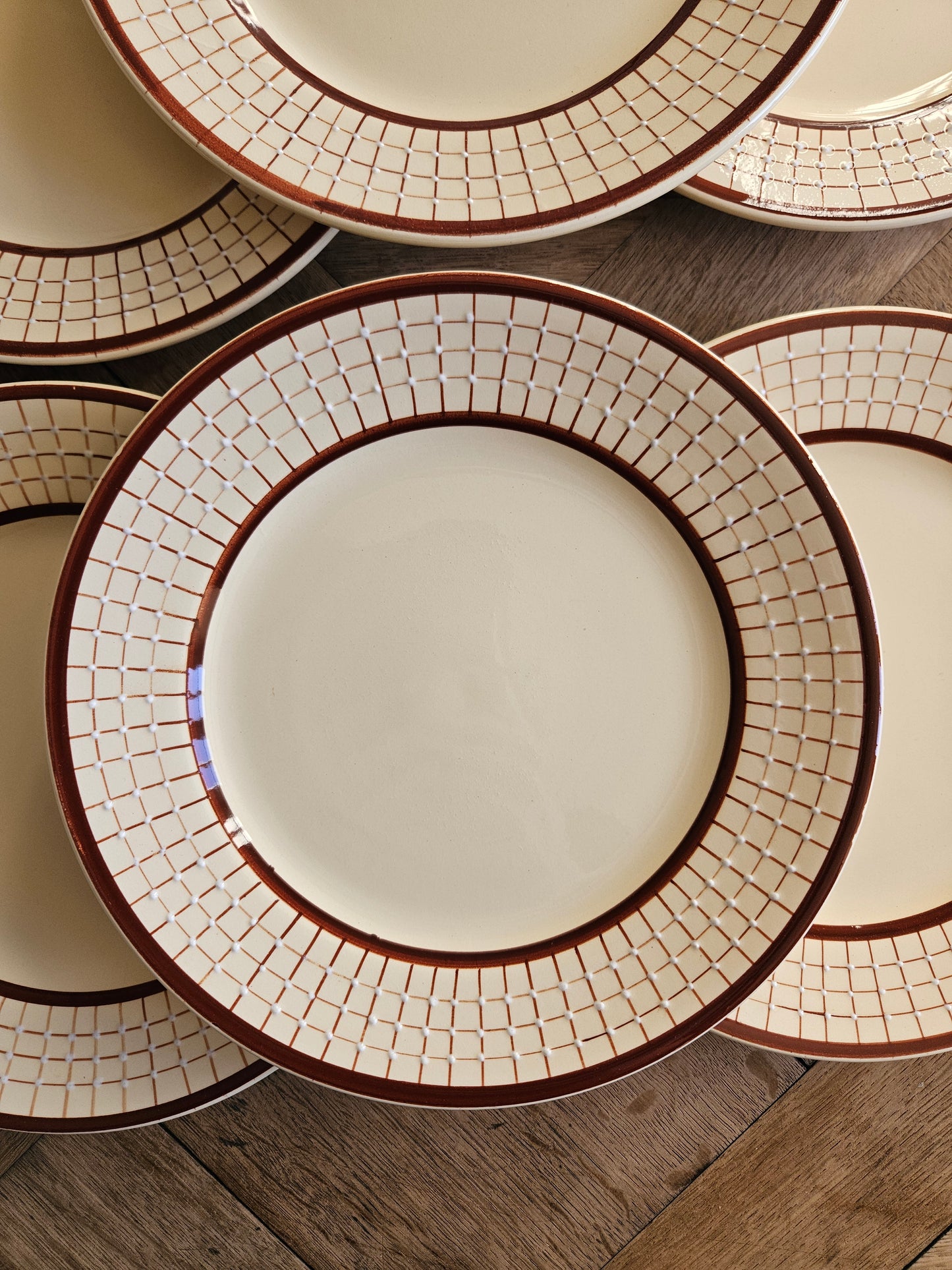 Assiettes plates Longchamp, Colmar
