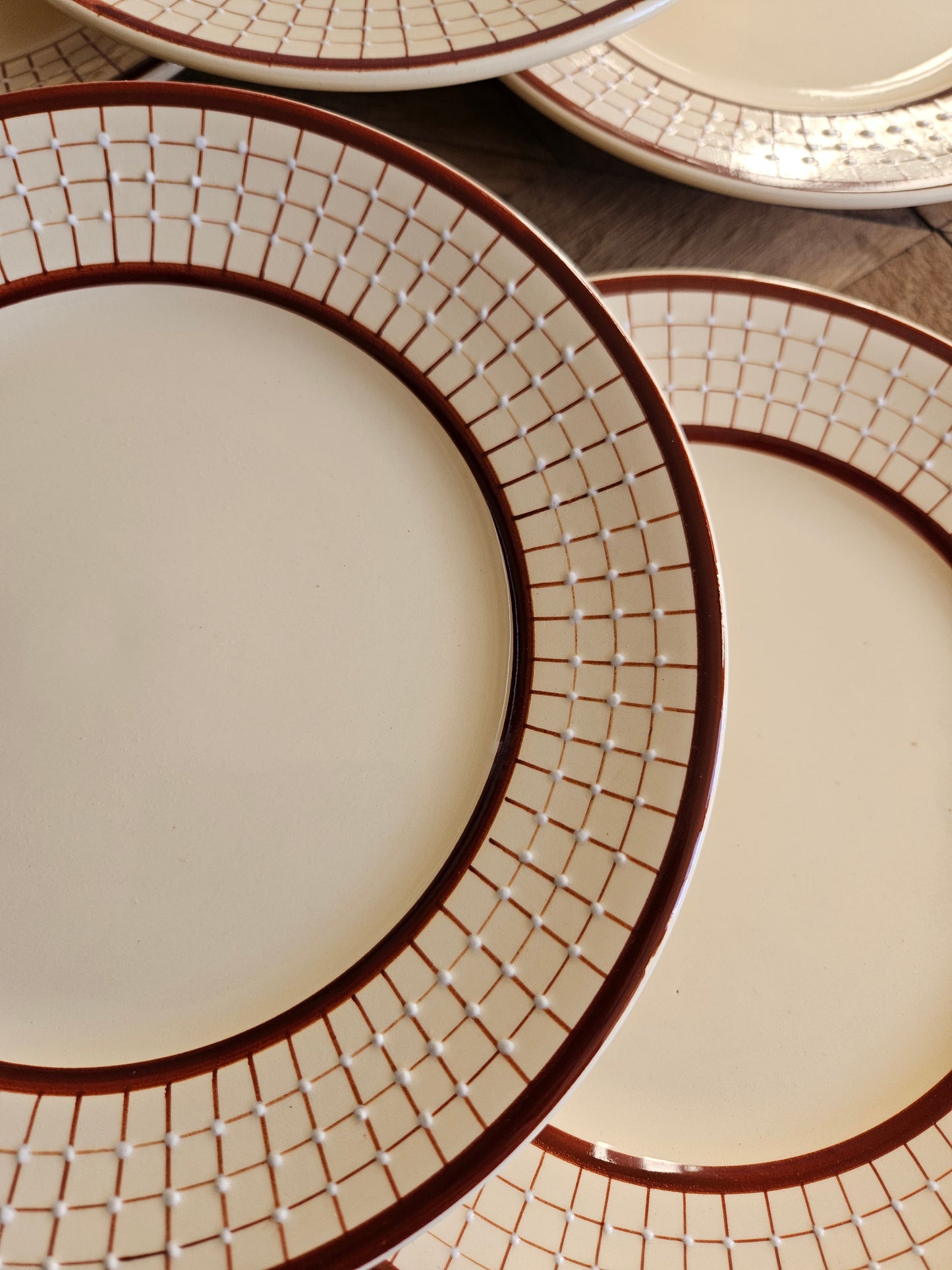 Assiettes plates Longchamp, Colmar