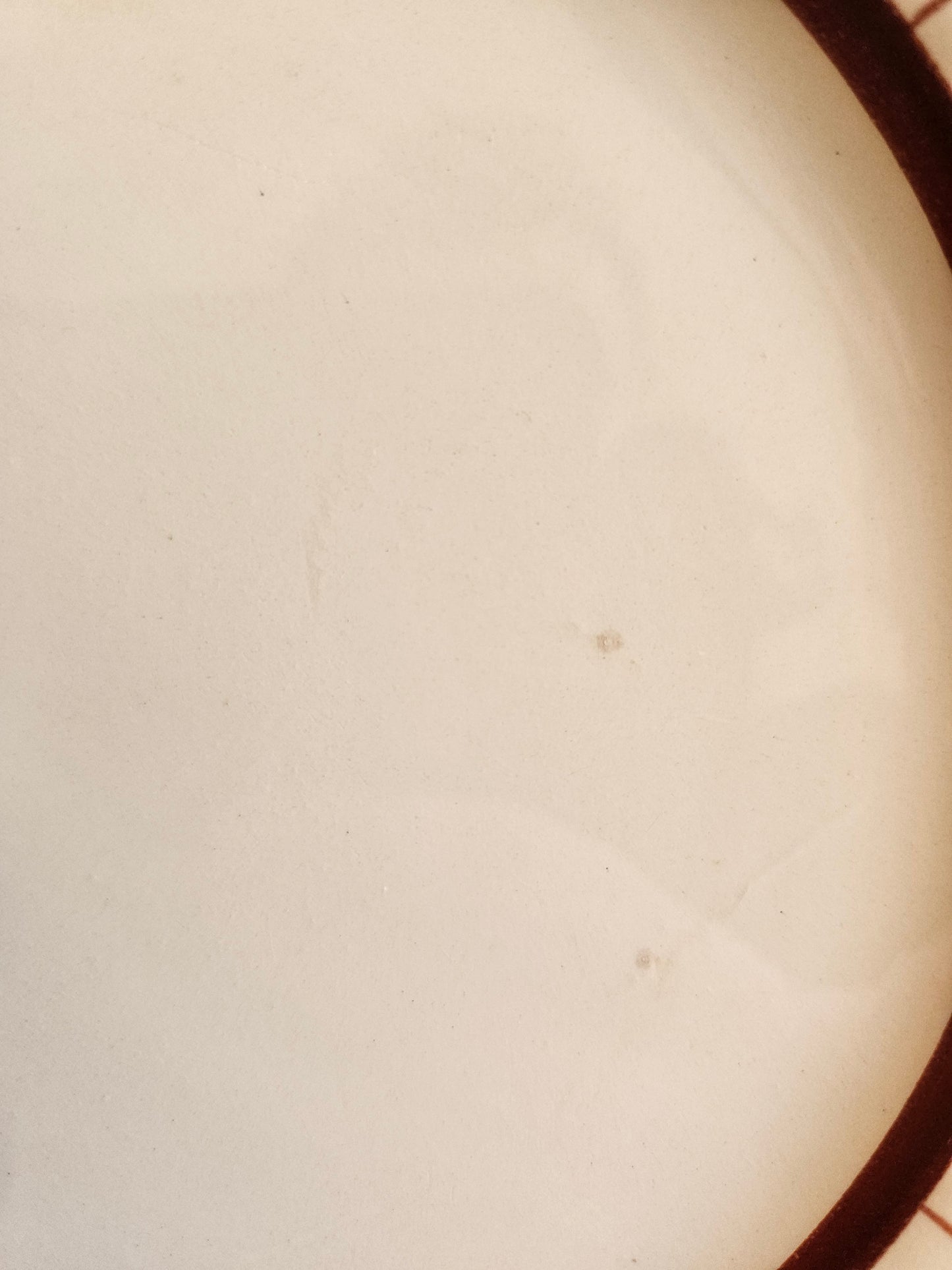 Assiettes plates Longchamp, Colmar