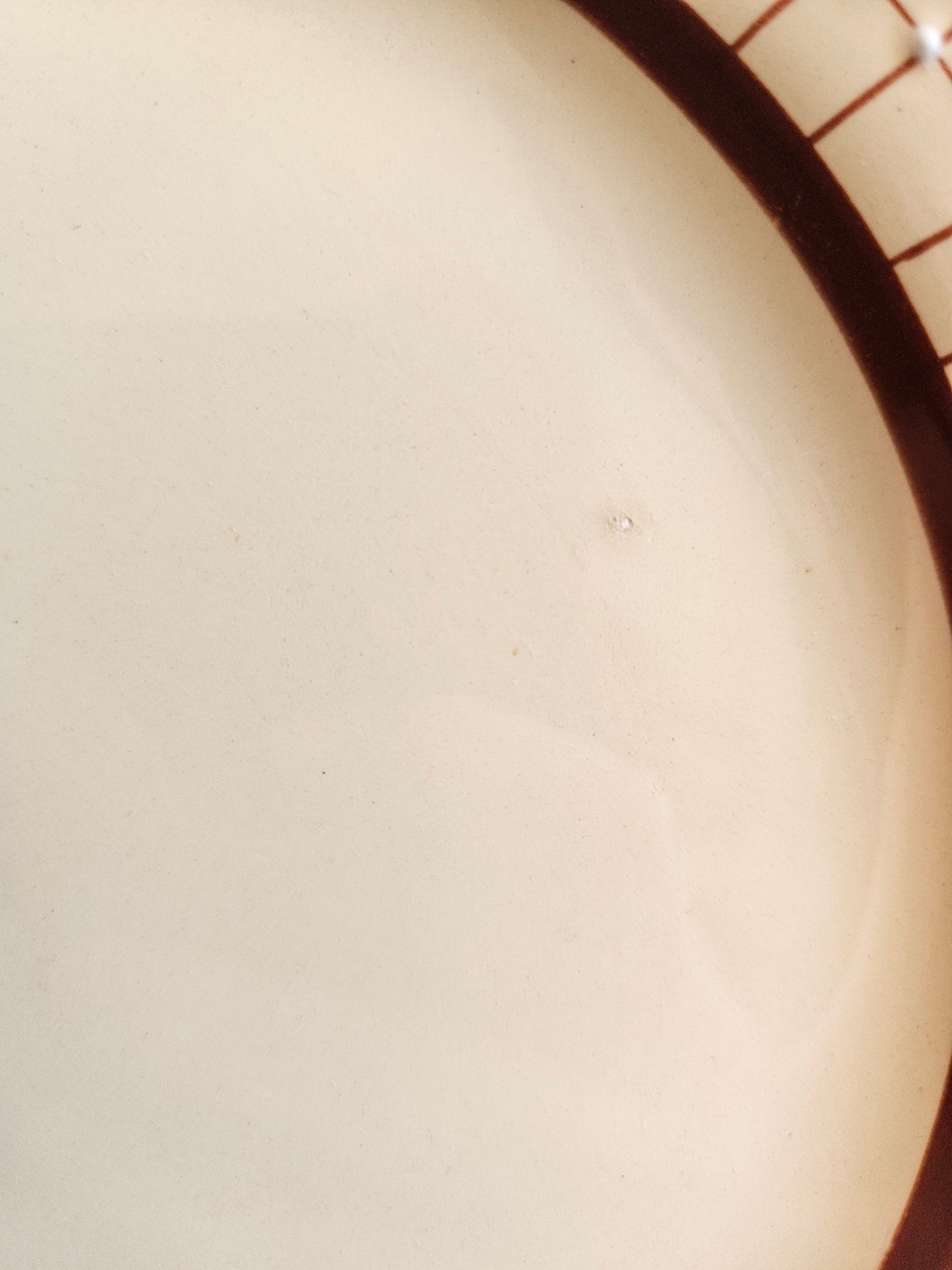 Assiettes plates Longchamp, Colmar