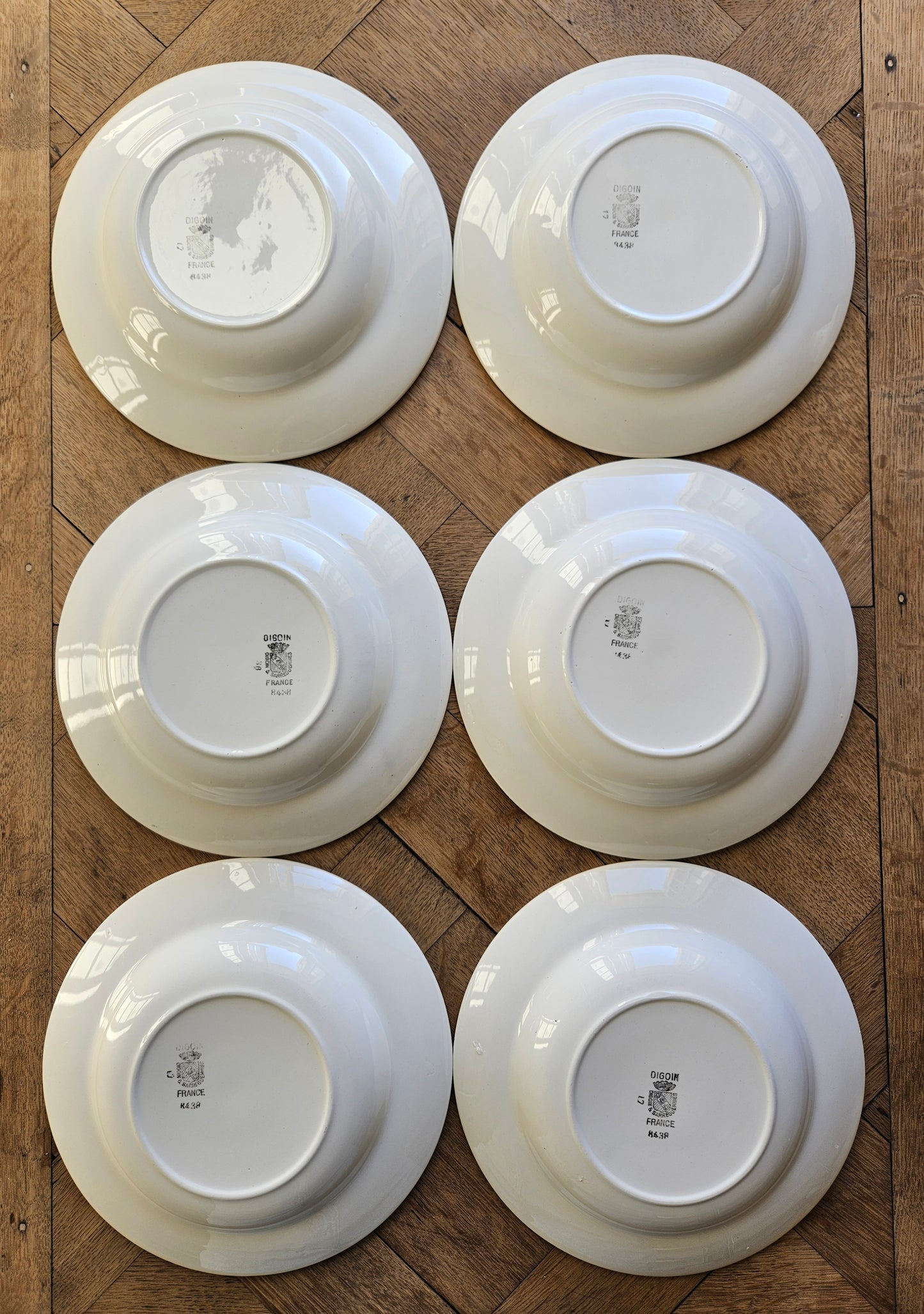 Assiettes creuses Digoin, décor vert