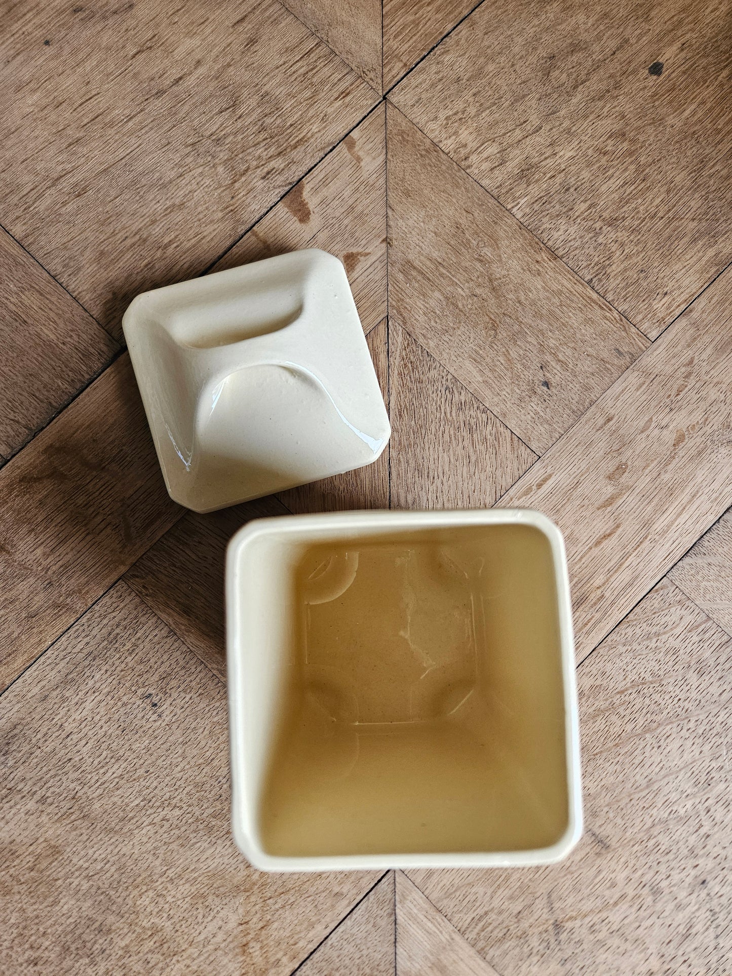 Pot à épices Badonviller, petites fleurs