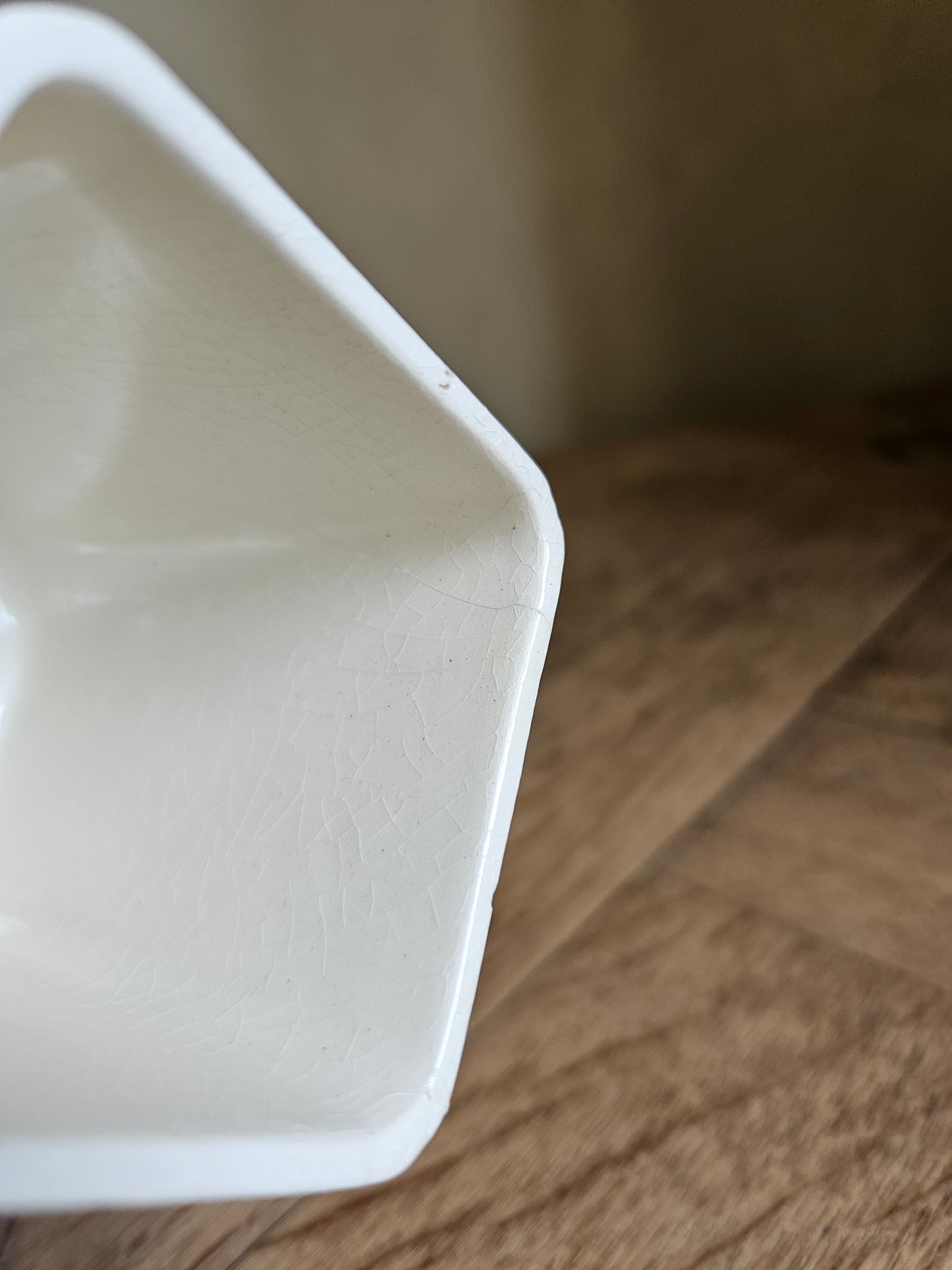Série de pots à épices Badonviller, Germaine