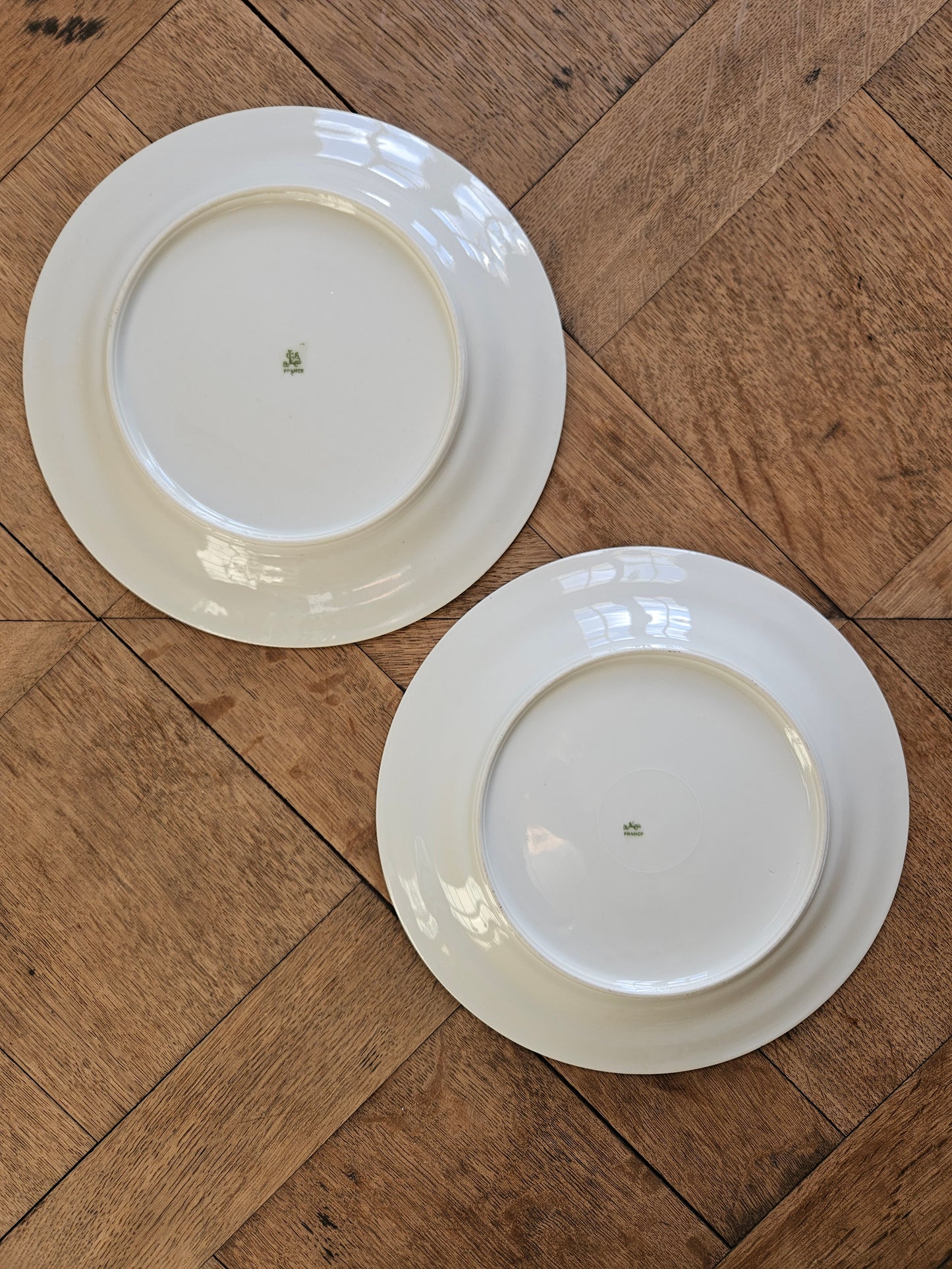 Assiettes dépareillées