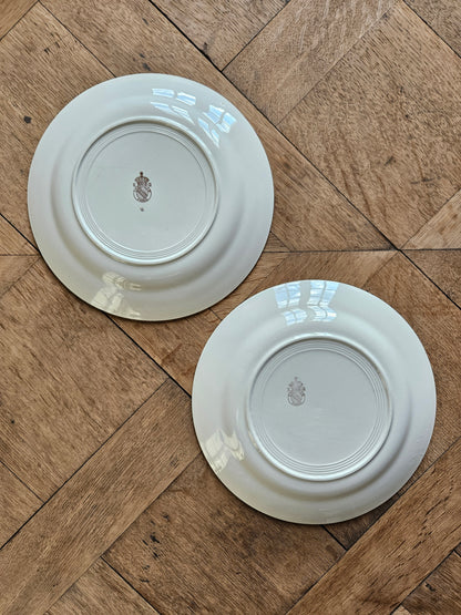 Assiettes dépareillées