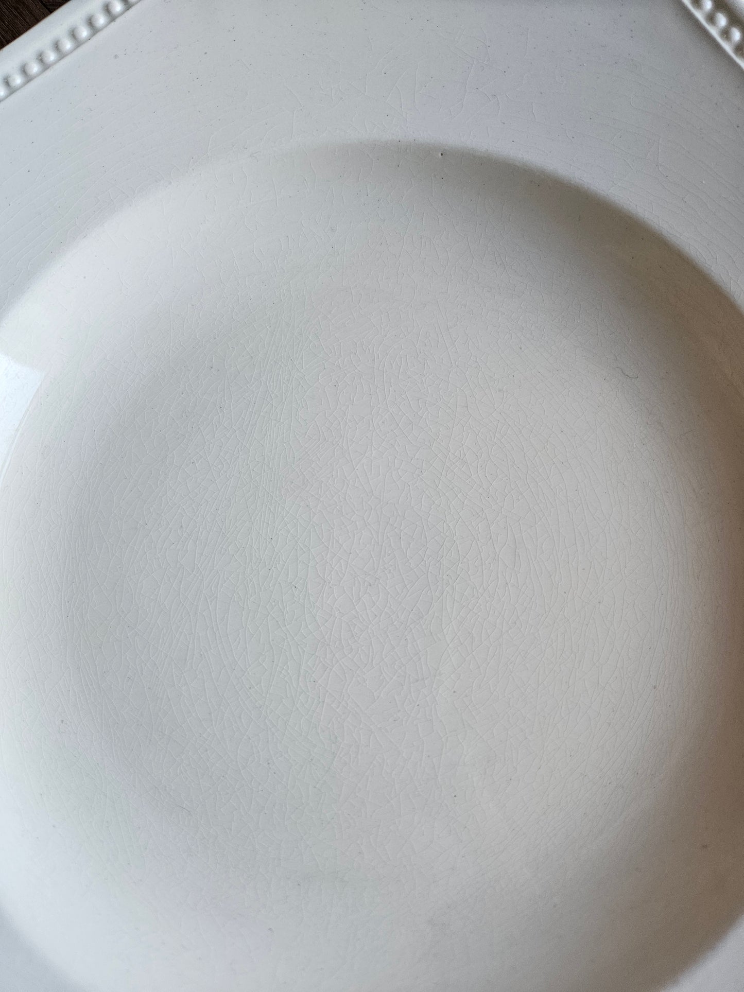 Assiette creuse octogonale perlée Sarreguemines