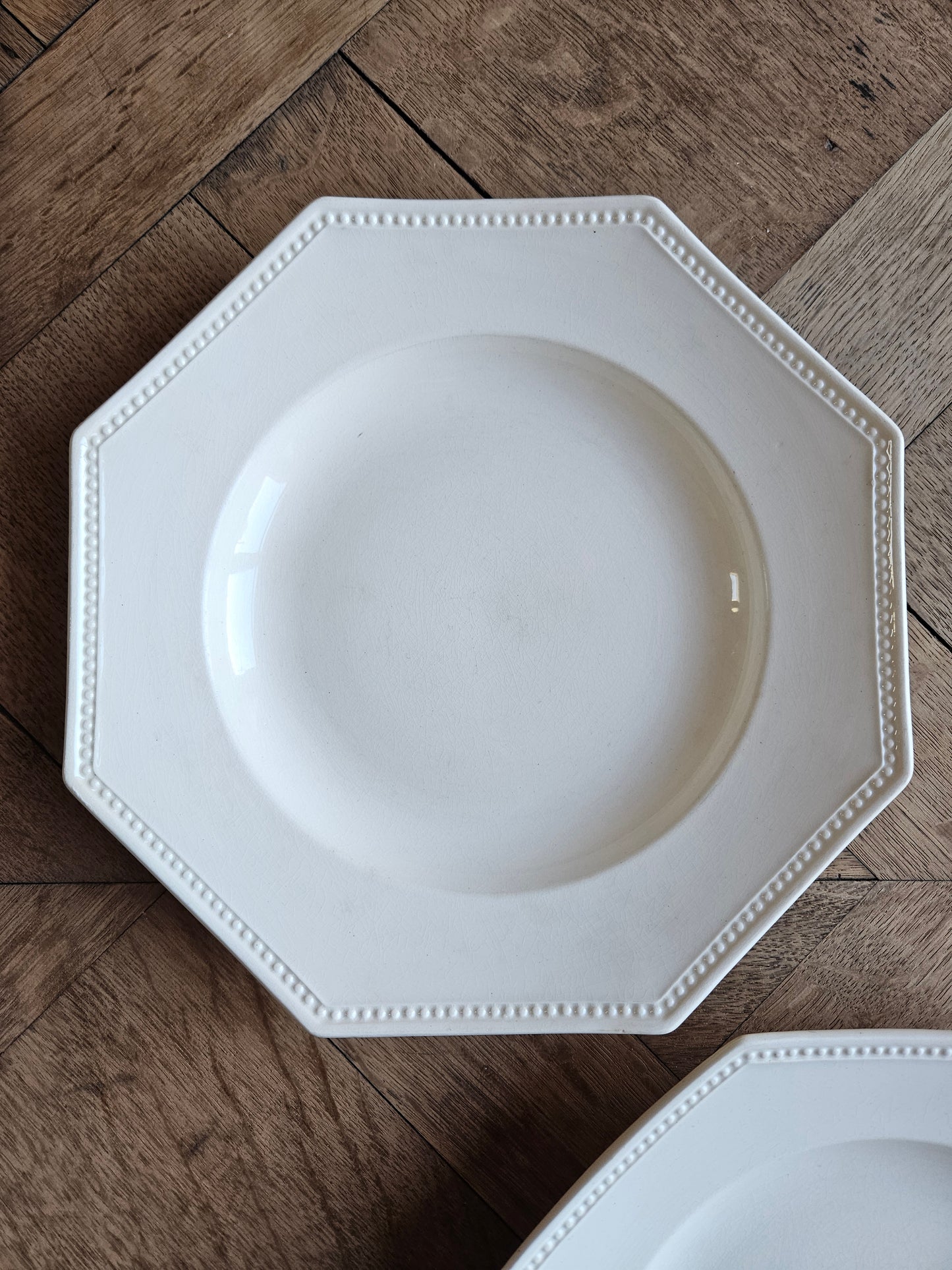 Assiette creuse octogonale perlée Sarreguemines