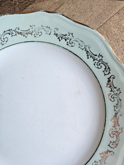 Assiettes à dessert dépareillées shabby chic