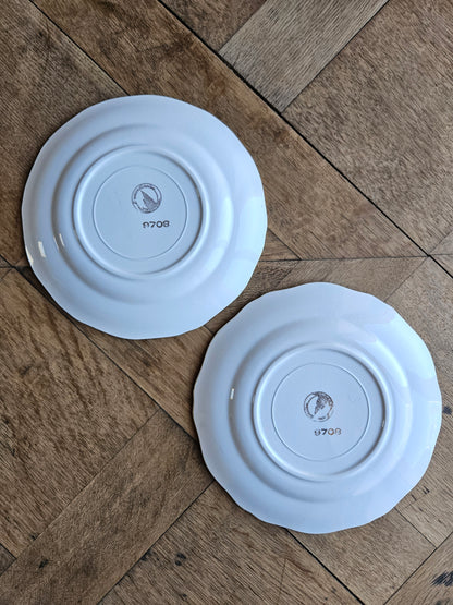 Assiettes à dessert dépareillées shabby chic